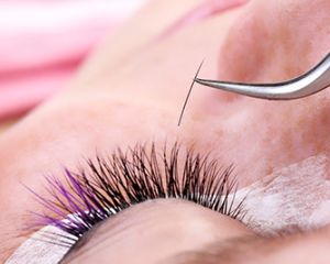 eyelashes400x267